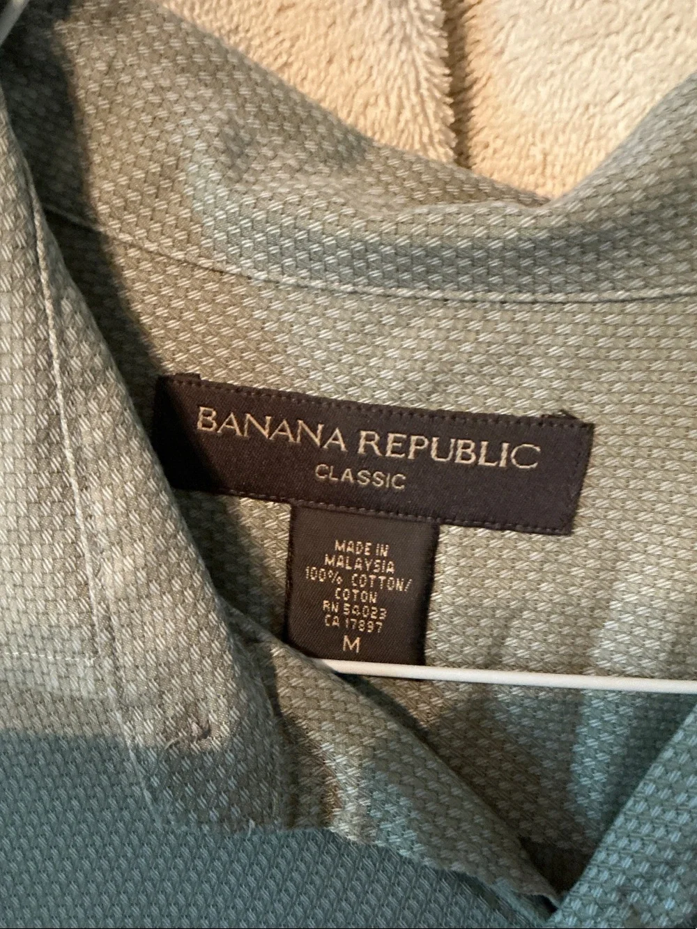 Banana Republic Men's Pale Blue Long-Sleeve Dress Shirt